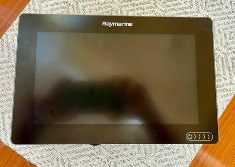 Slide: The Image of Hunter Passage 42 1998 - 5339907