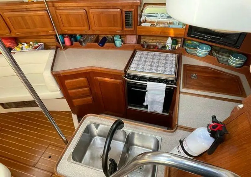 Slide: The Image of Hunter Passage 42 1998 - 5339914