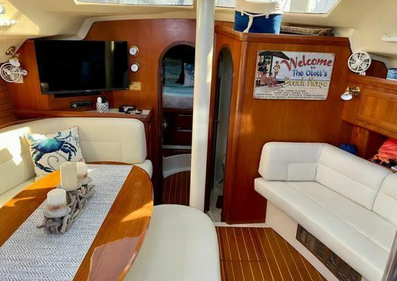 Slide: The Image of Hunter Passage 42 1998 - 5339915