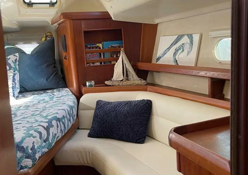 Slide: The Image of Hunter Passage 42 1998 - 5339925