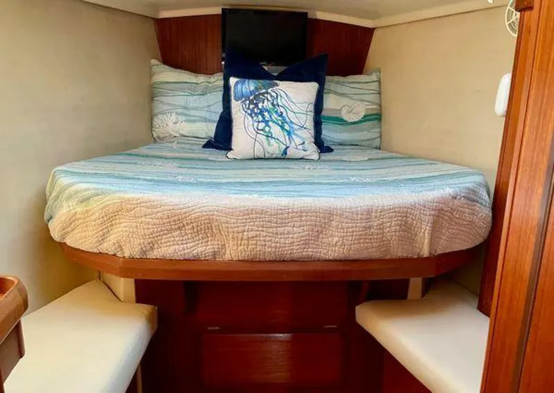 Slide: The Image of Hunter Passage 42 1998 - 5339932