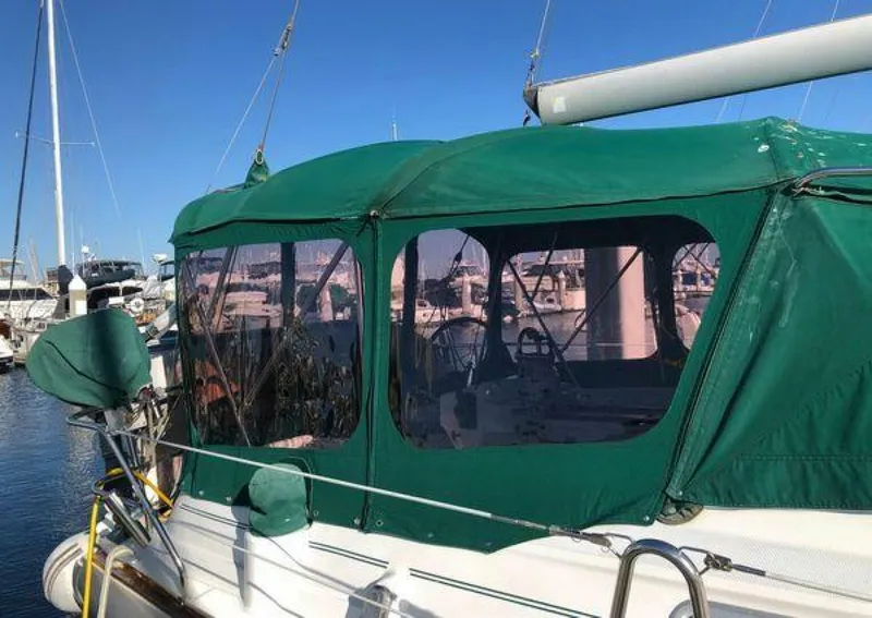 Slide: The Image of Beneteau 411 2001 - 5340008