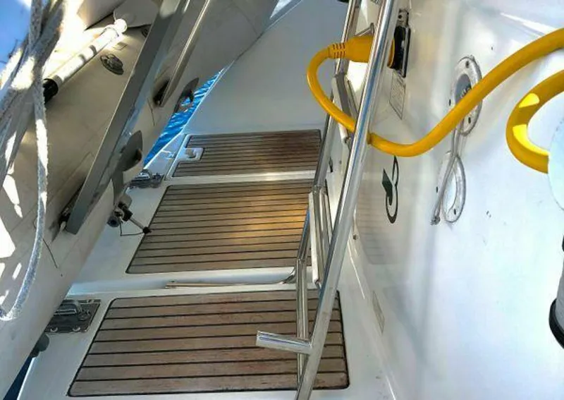 Slide: The Image of Beneteau 411 2001 - 5340023