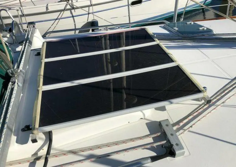 Slide: The Image of Beneteau 411 2001 - 5340002