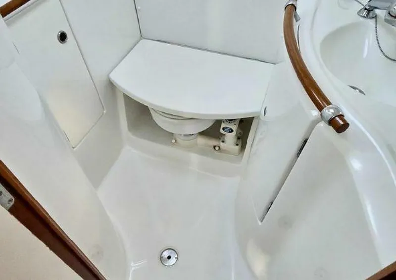 Slide: The Image of Beneteau 393 2006 - 5340066