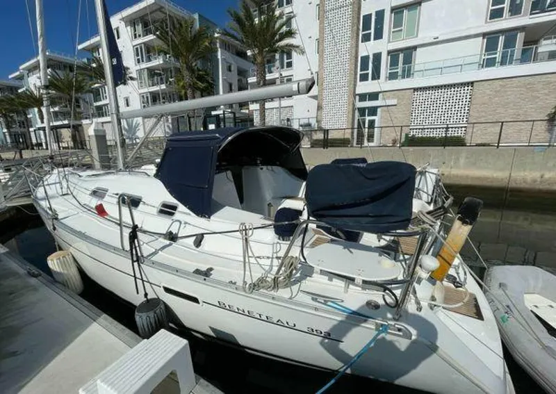 Slide: The Image of Beneteau 393 2006 - 5340069