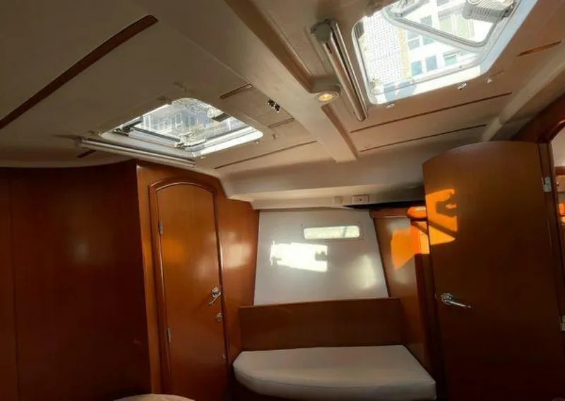 Slide: The Image of Beneteau 393 2006 - 5340074