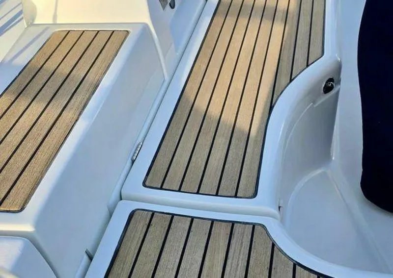 Slide: The Image of Beneteau 393 2006 - 5340054