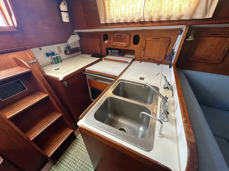 Slide: The Image of Morgan 38 1980 - 5340260