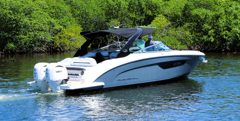 Slide: The Image of Regal 33 2022 - 5340395