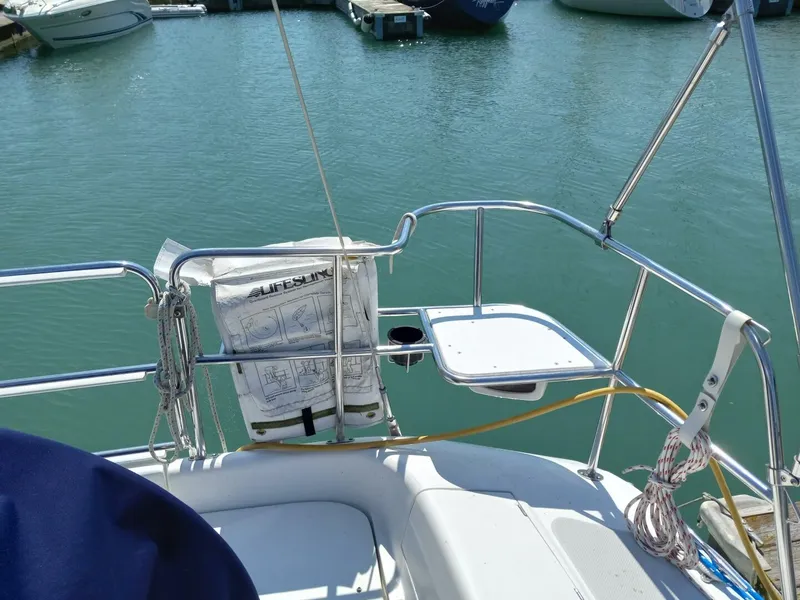 Slide: The Image of Catalina 320 2004 - 5340435