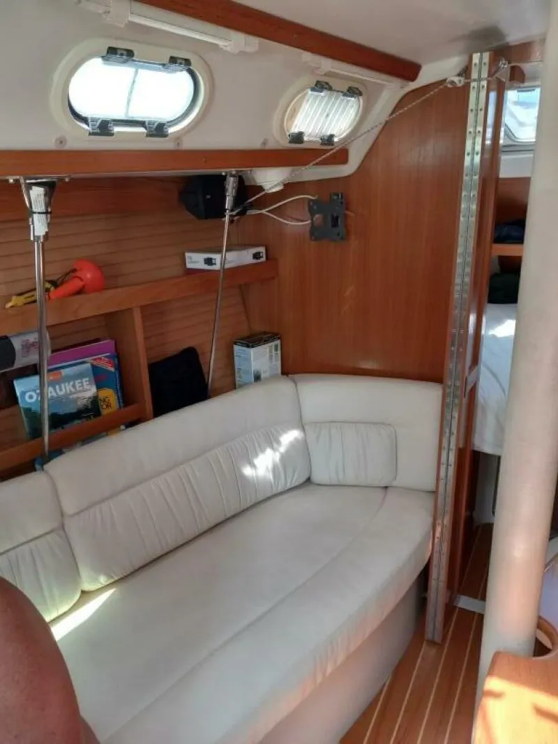 Slide: The Image of Catalina 320 2004 - 5340407