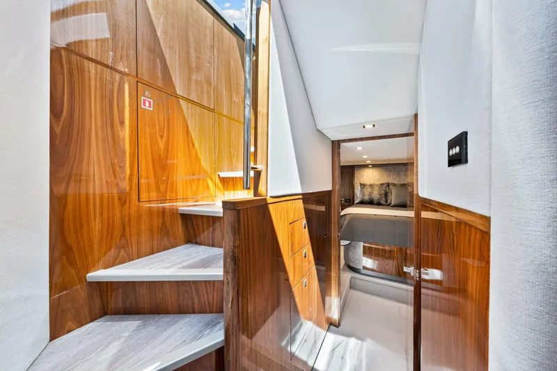 Slide: The Image of Riviera 5400 Sport Yacht Platinum Edition 2022 - 5341251