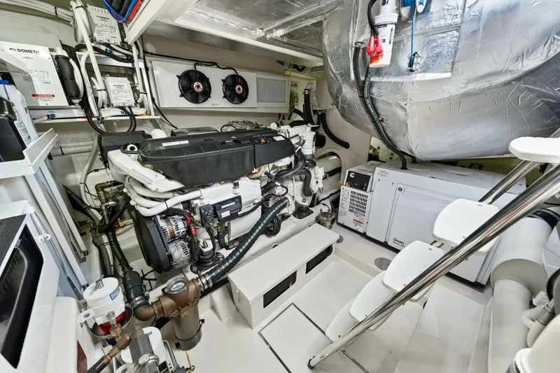 Slide: The Image of Riviera 5400 Sport Yacht Platinum Edition 2022 - 5341273