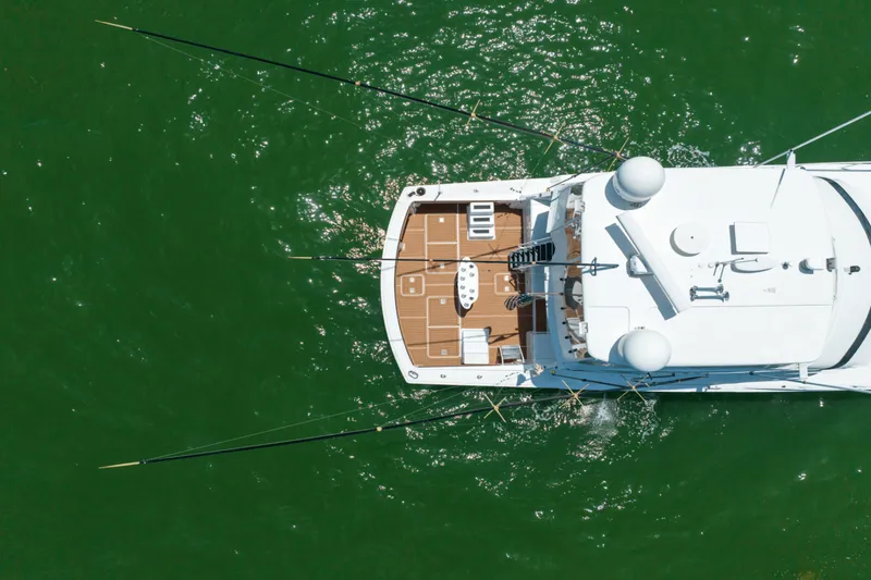 Slide: The Image of Hatteras 54 CONVERTIBLE 1996 - 5420101