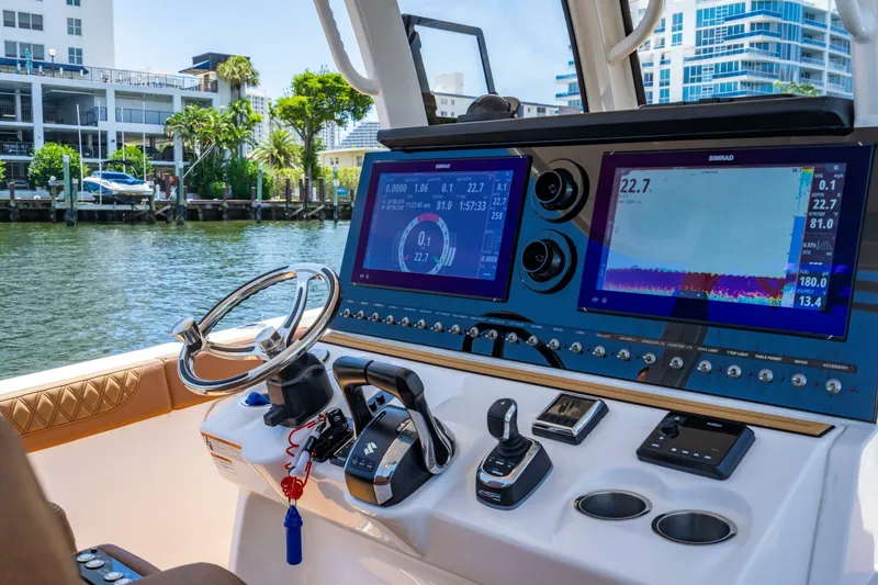 Slide: The Image of Sea Pro 32 2023 - 5341407