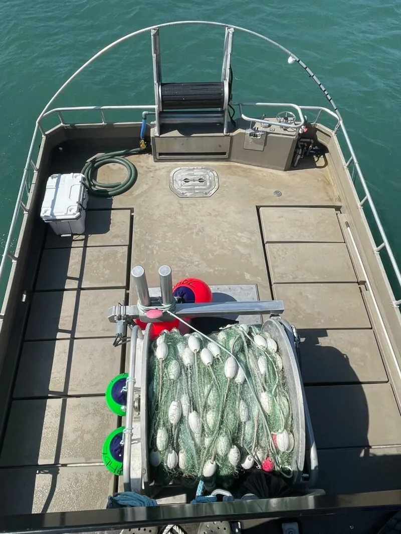 Slide: The Image of Commercial Freestyle 32 2022 - 5422171