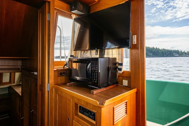 Slide: The Image of Grand Banks 36 CLassic 1990 - 5376309