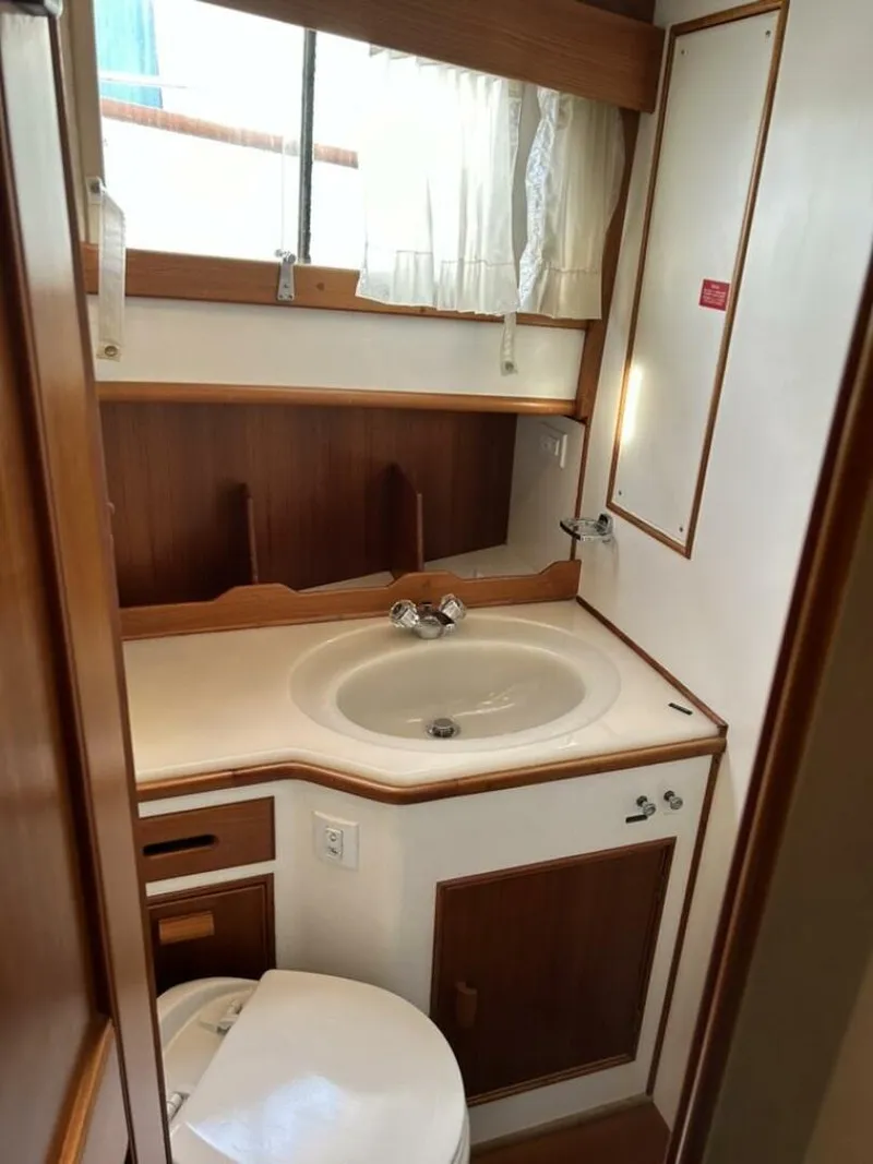 Slide: The Image of Grand Banks 36 CLassic 1990 - 5341842