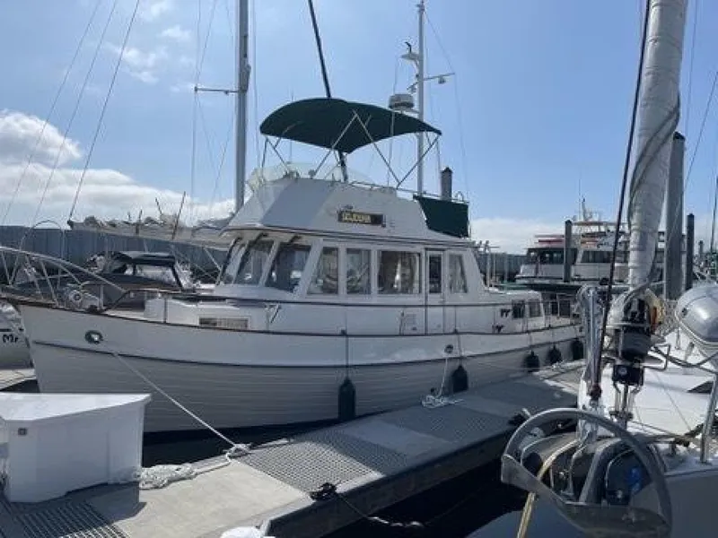 Slide: The Image of Grand Banks 36 CLassic 1990 - 5341860