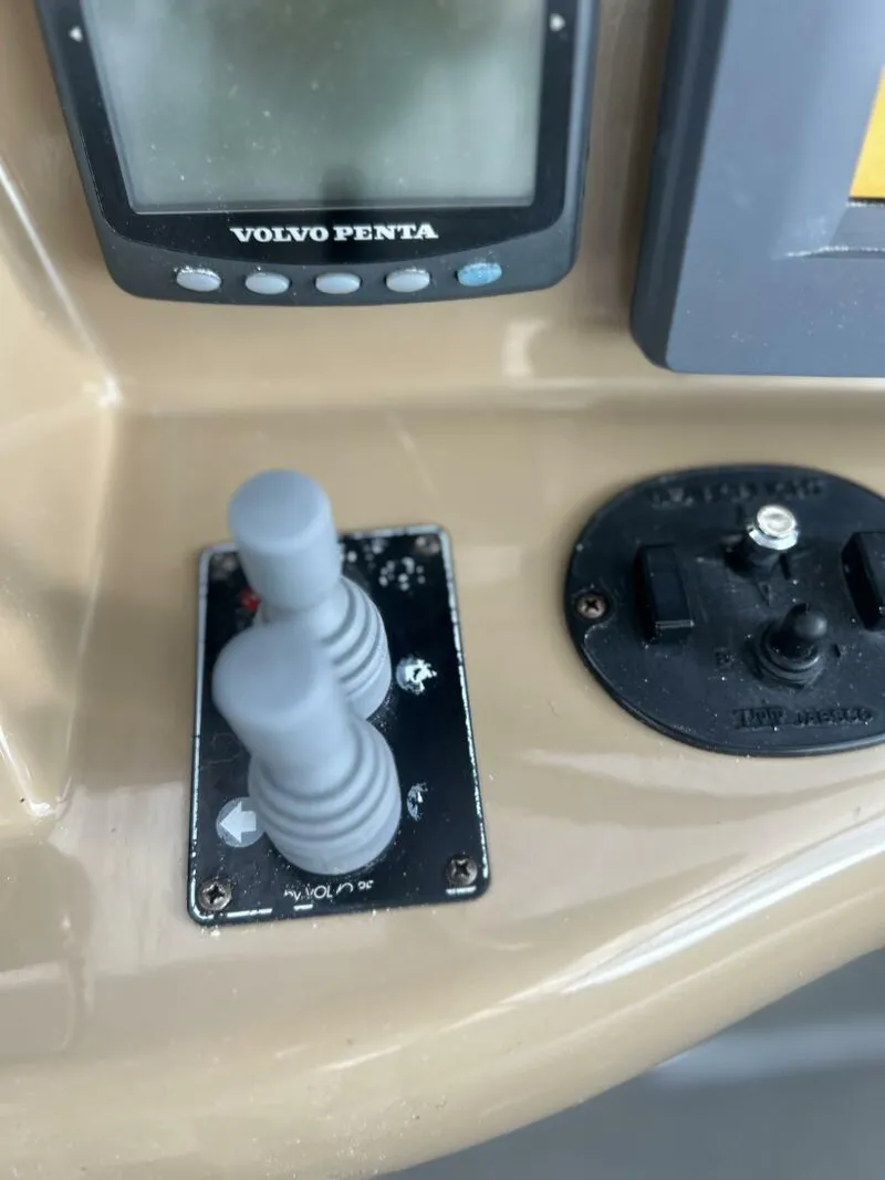 Slide: The Image of Carver 466 Motor Yacht 2003 - 5523786