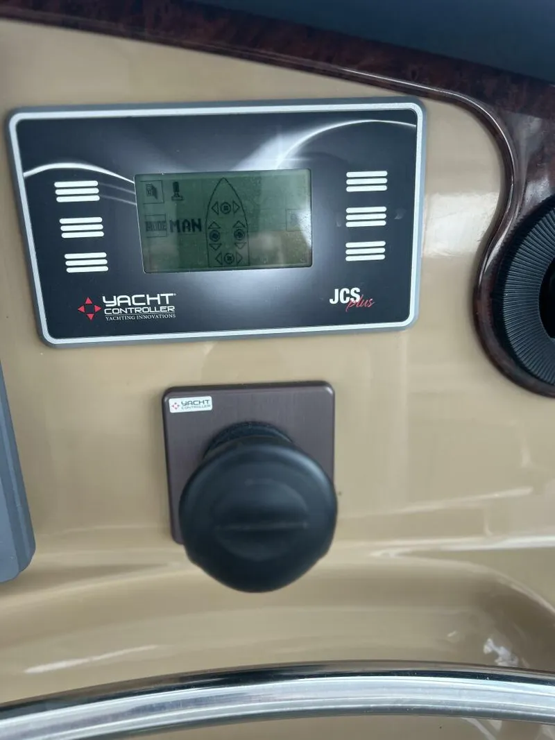 Slide: The Image of Carver 466 Motor Yacht 2003 - 5523787