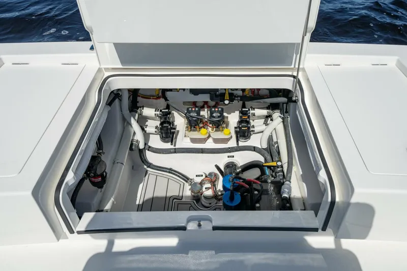 Slide: The Image of V 28 Bay (7) - 5881670