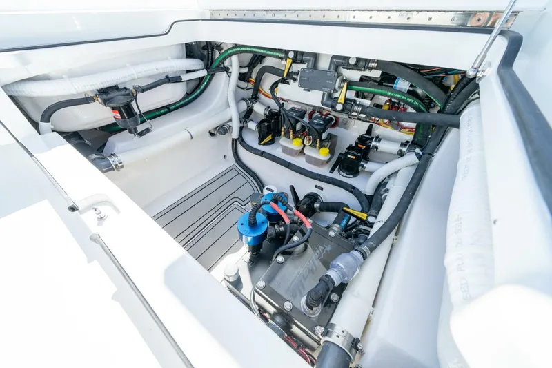 Slide: The Image of V 28 Bay (8) - 5881671