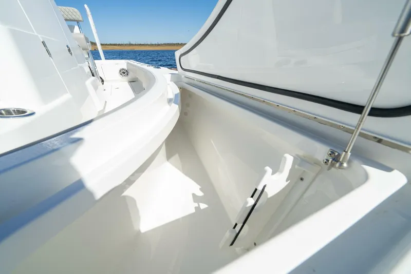 Slide: The Image of V 28 Bay (14) - 5881677