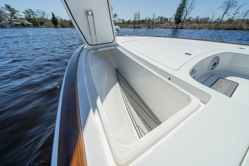 Slide: The Image of V 28 Bay (16) - 5881679