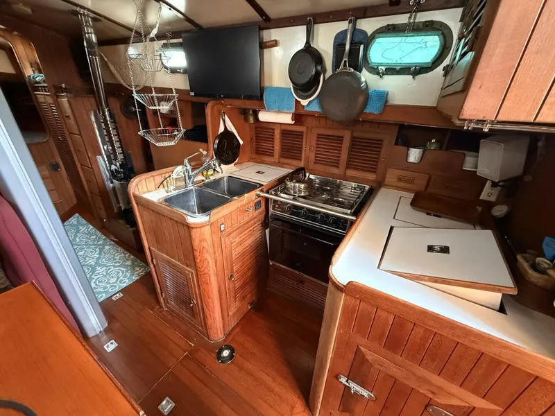 Slide: The Image of Tayana 37 1985 - 5344341