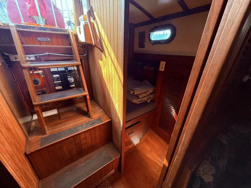 Slide: The Image of Tayana 37 1985 - 5344337