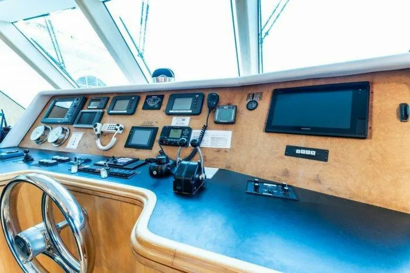 Slide: The Image of Cheoy Lee 81 Sport Yacht 2004 - 5344627