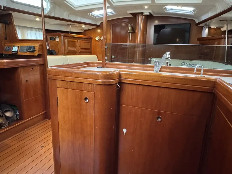 Slide: The Image of Beneteau 473 2005 - 5344893