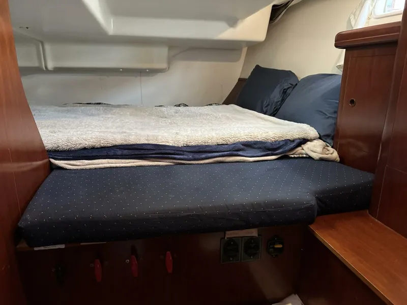 Slide: The Image of Beneteau 473 2005 - 5344800