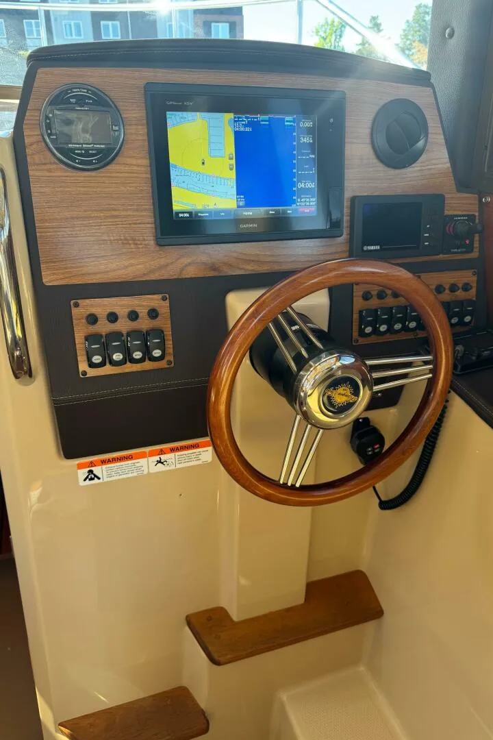 Slide: The Image of Ranger Tug R-23 2019 - 5344989