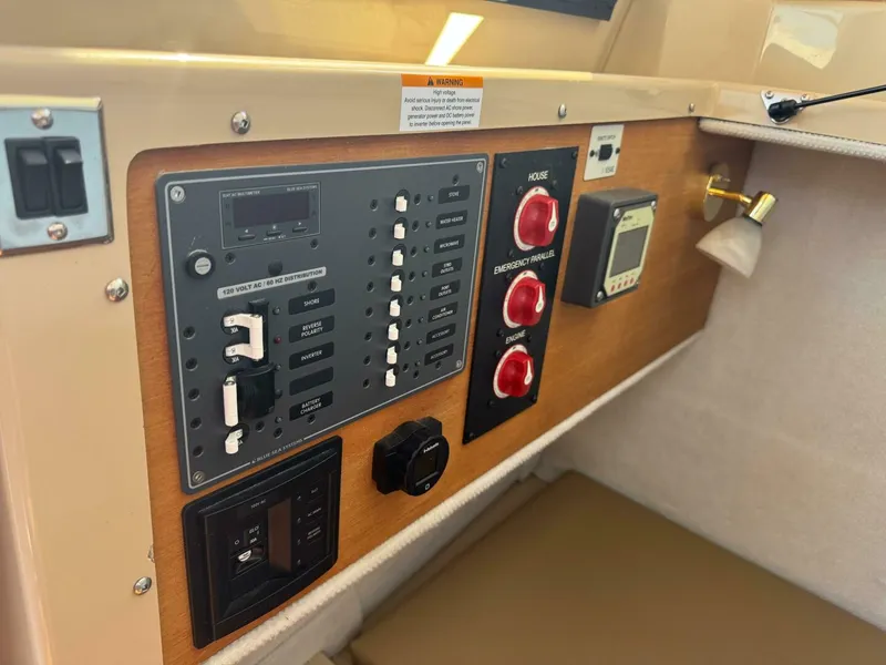 Slide: The Image of Ranger Tug R-23 2019 - 5344993