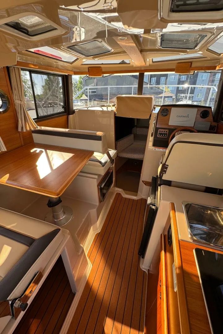 Slide: The Image of Ranger Tug R-23 2019 - 5344995