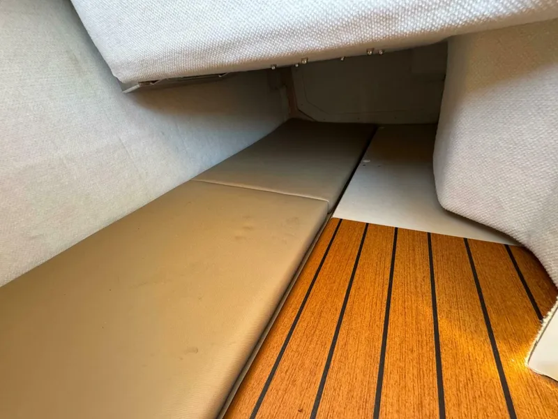 Slide: The Image of Ranger Tug R-23 2019 - 5344998