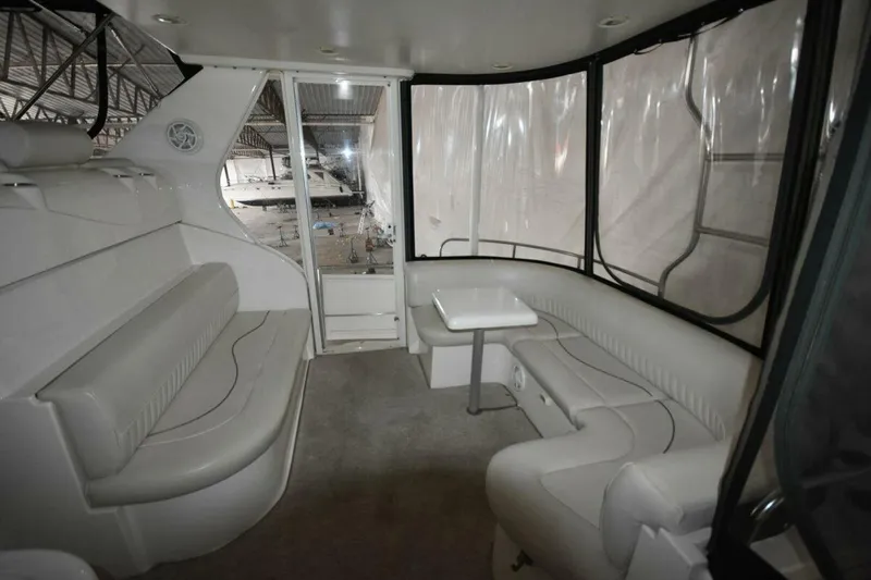 Slide: The Image of Cruisers 4450 Express Motor Yacht 2000 - 5345106