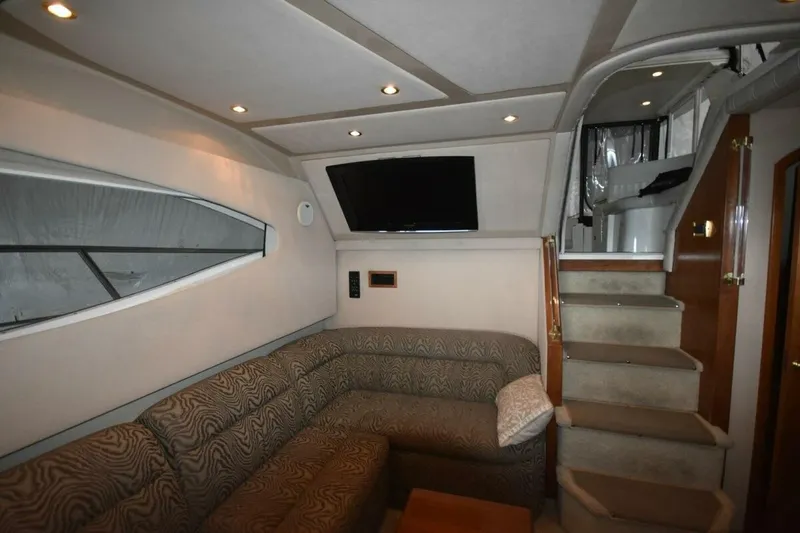 Slide: The Image of Cruisers 4450 Express Motor Yacht 2000 - 5345122