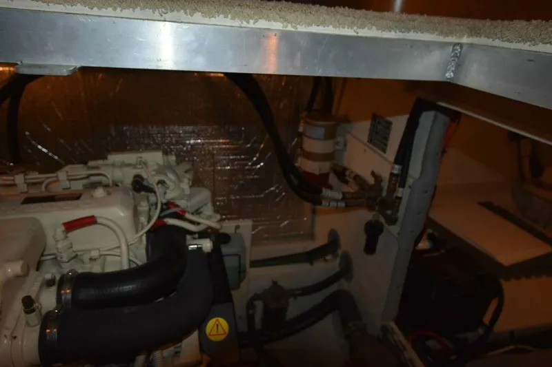 Slide: The Image of Cruisers 4450 Express Motor Yacht 2000 - 5345157