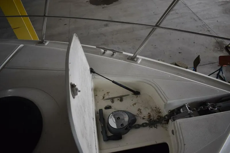 Slide: The Image of Cruisers 4450 Express Motor Yacht 2000 - 5345167