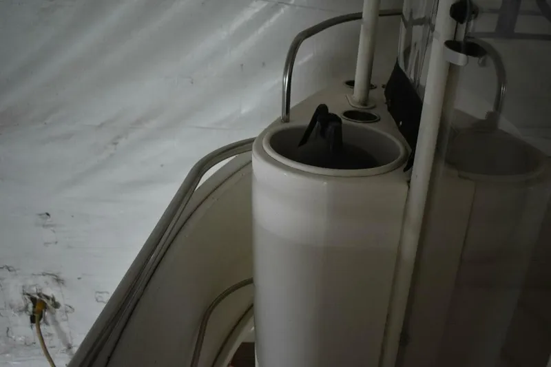 Slide: The Image of Cruisers 4450 Express Motor Yacht 2000 - 5345172