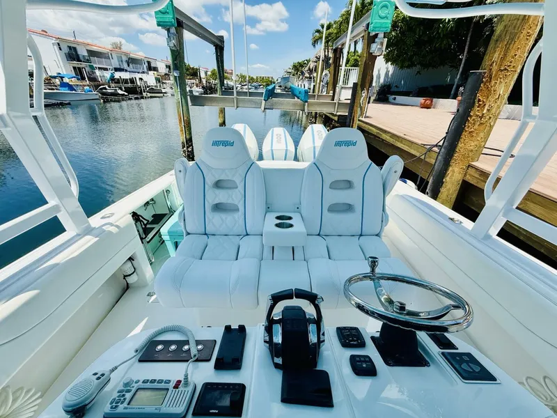 Slide: The Image of Intrepid 377 2003 - 5351233