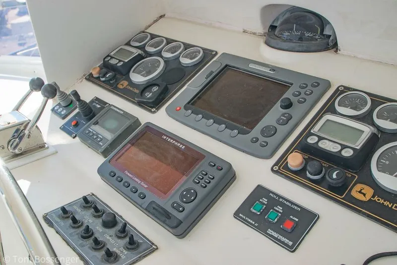 Slide: The Image of DeFever 45 Motoryacht 2009 - 5345829