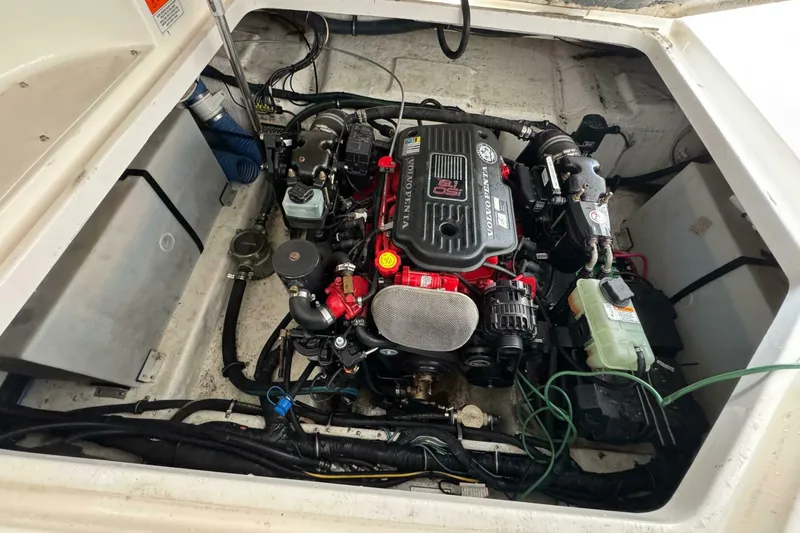 Slide: The Image of Rinker 280 Express Cruiser 2007 - 5346523