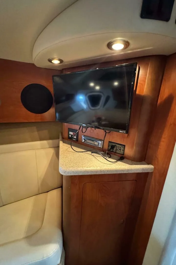 Slide: The Image of Rinker 280 Express Cruiser 2007 - 5346525