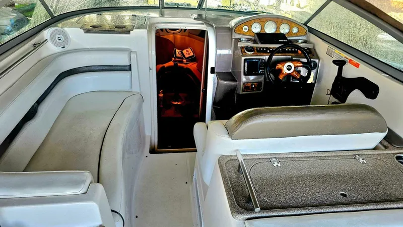 Slide: The Image of Rinker 280 Express Cruiser 2007 - 5346529