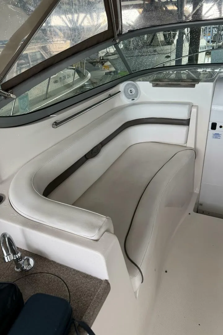 Slide: The Image of Rinker 280 Express Cruiser 2007 - 5346507